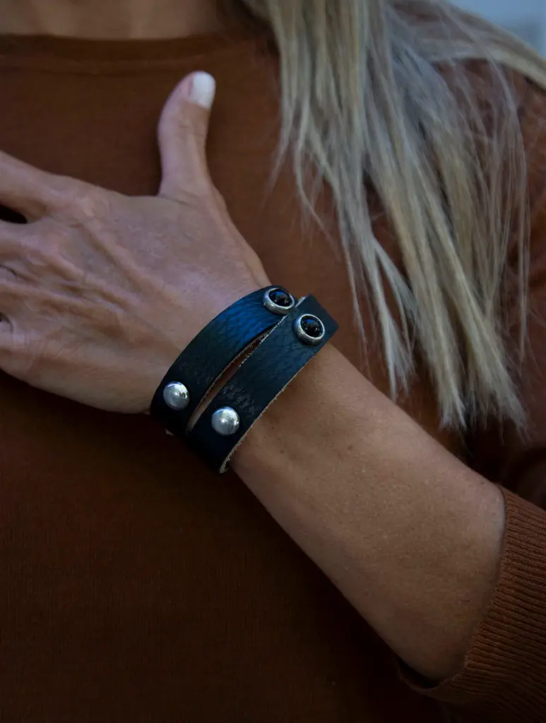 Brazalete / Pulsera Doble Cuero
